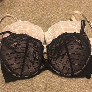 34DDD Chantelle Bras in White and Black Lace